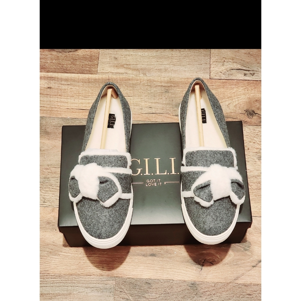 GILI SLIP- ON FLATS MARITZA FAUX FUR (NWT)